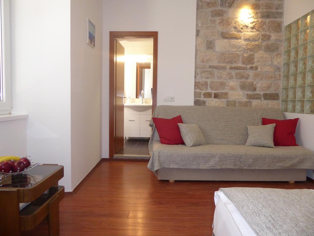 Studio Apartment Mila Split Exterior foto